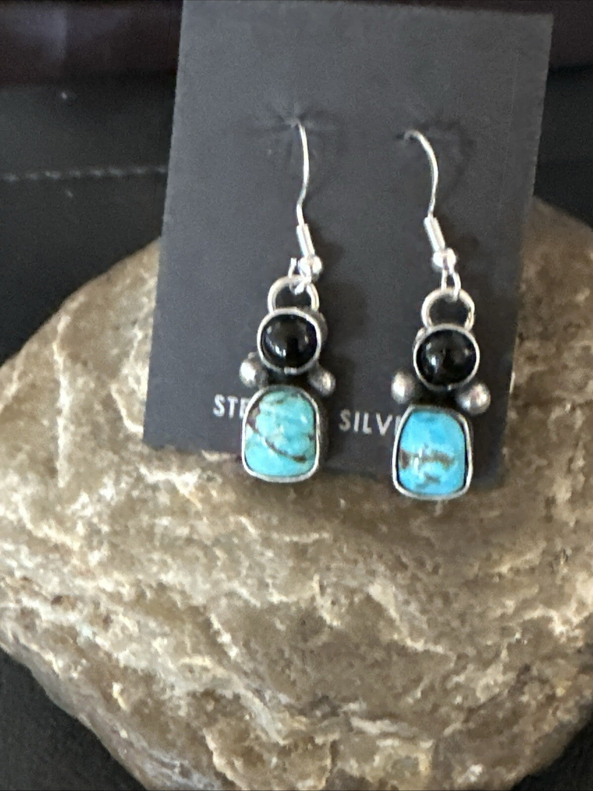 Handmade Kingman Turquoise Onyx Navajo Sterling Silver Dangle Earrings 18847
