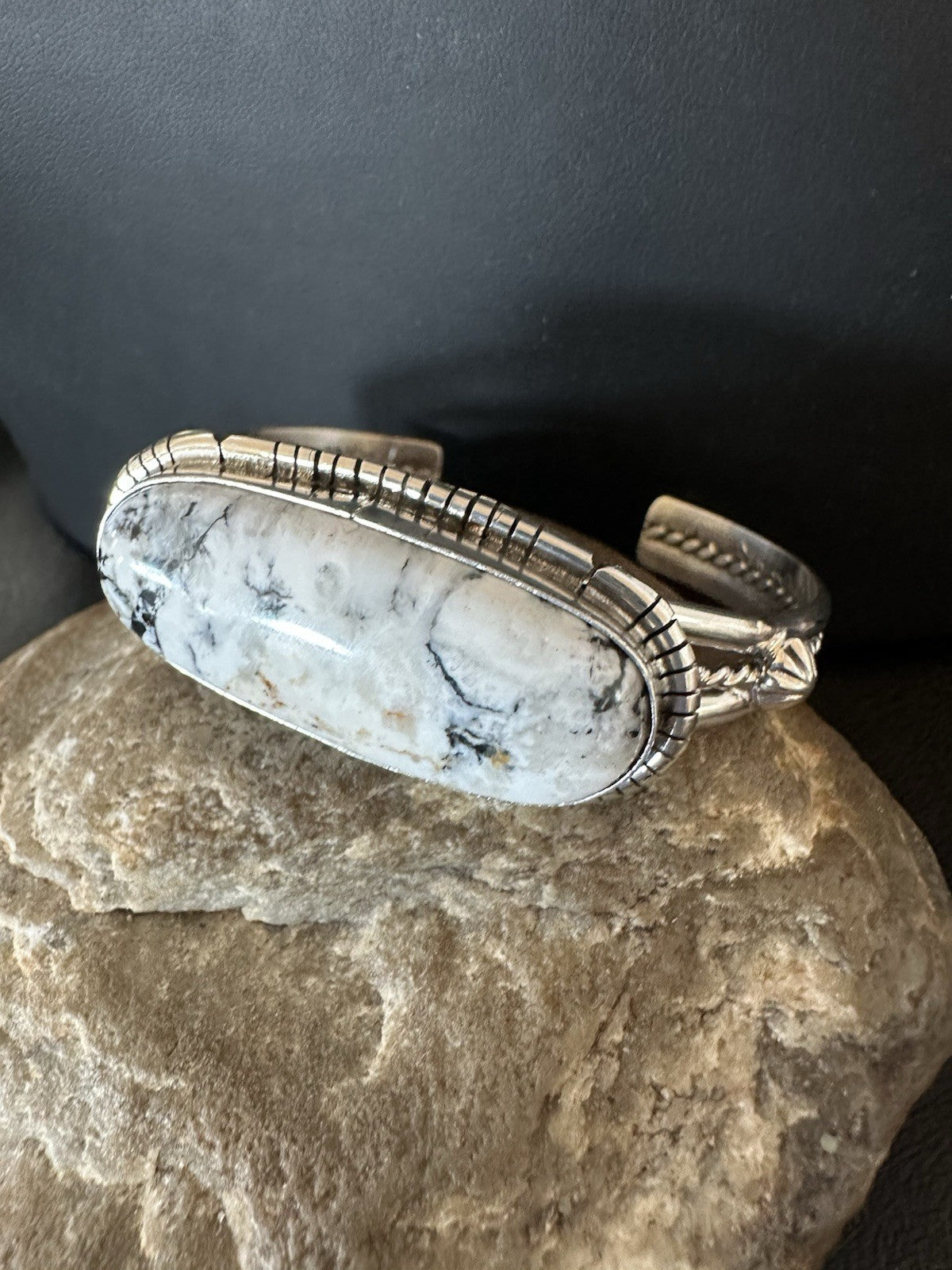White Buffalo Turquoise Navajo Sterling Silver Cuff Bracelet 7" 19381
