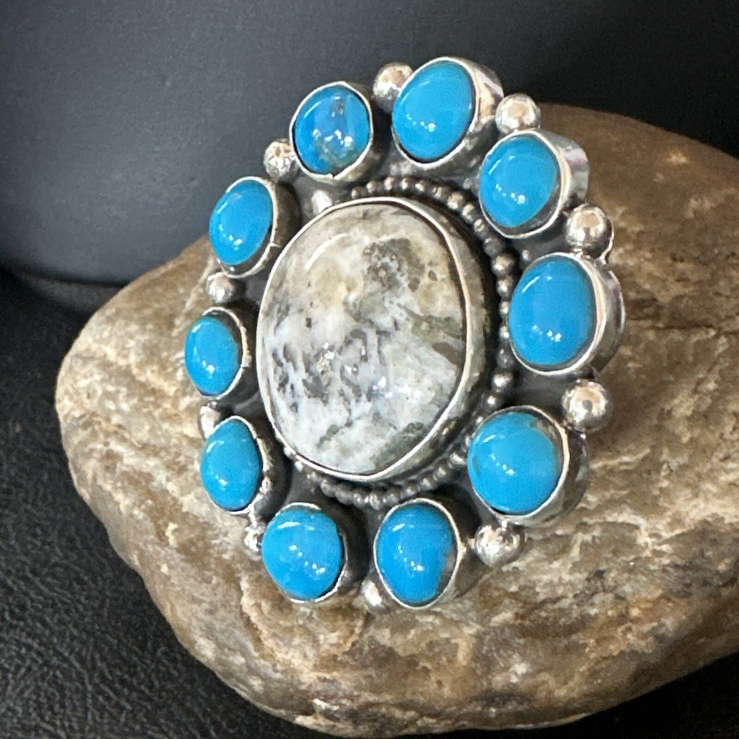 White Buffalo Kingman Turquoise Navajo Sterling Silver Cluster Ring Size 9 18396