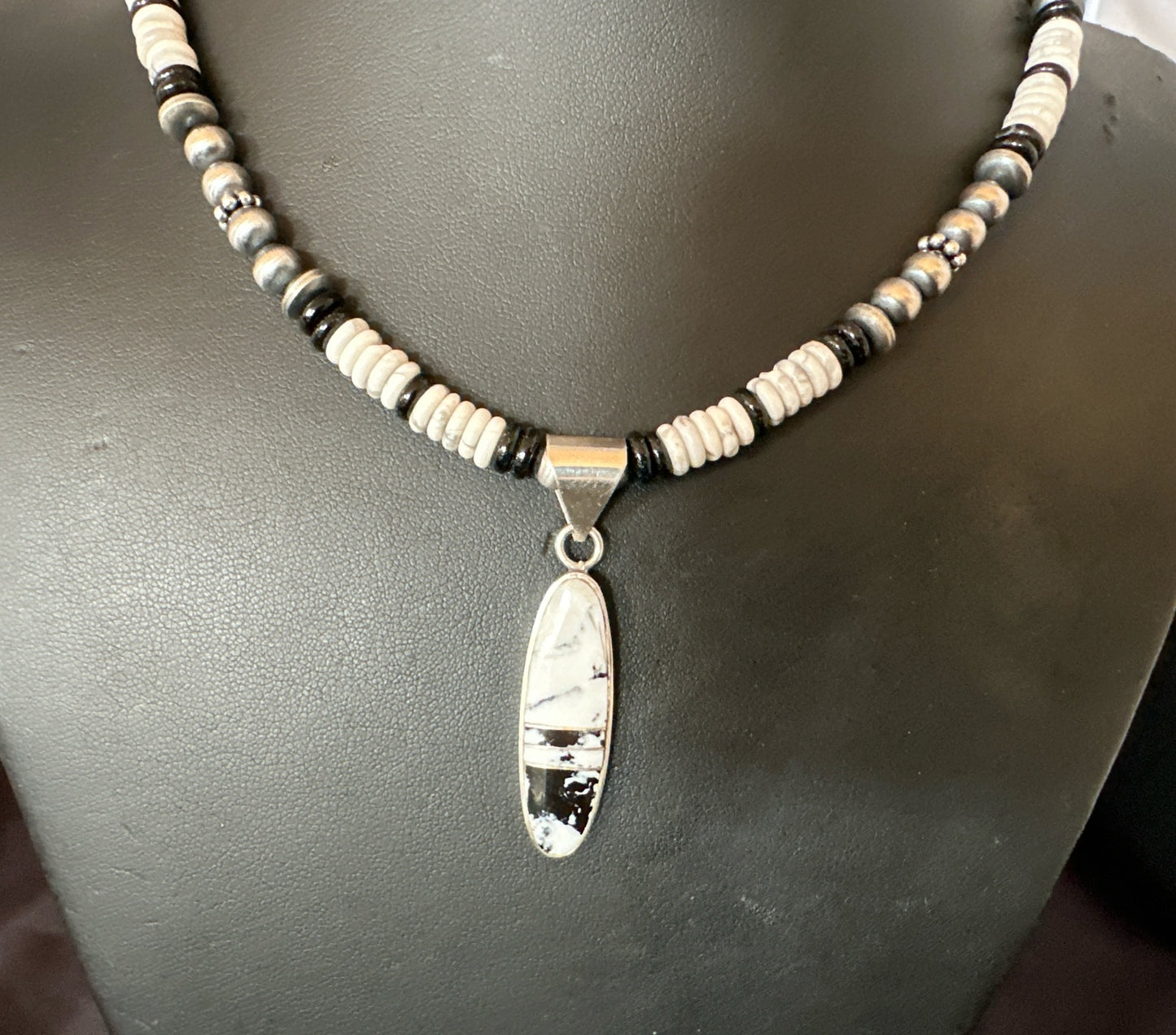 White Buffalo Turquoise Navajo Pearls Sterling Silver Onyx Necklace 17804