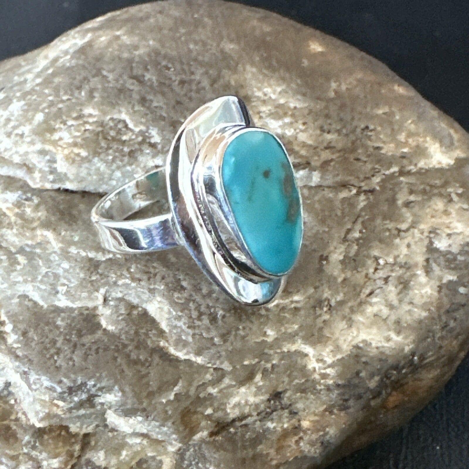 Southwestern Sterling Silver Blue Kingman Turquoise Ring Size 8 18518
