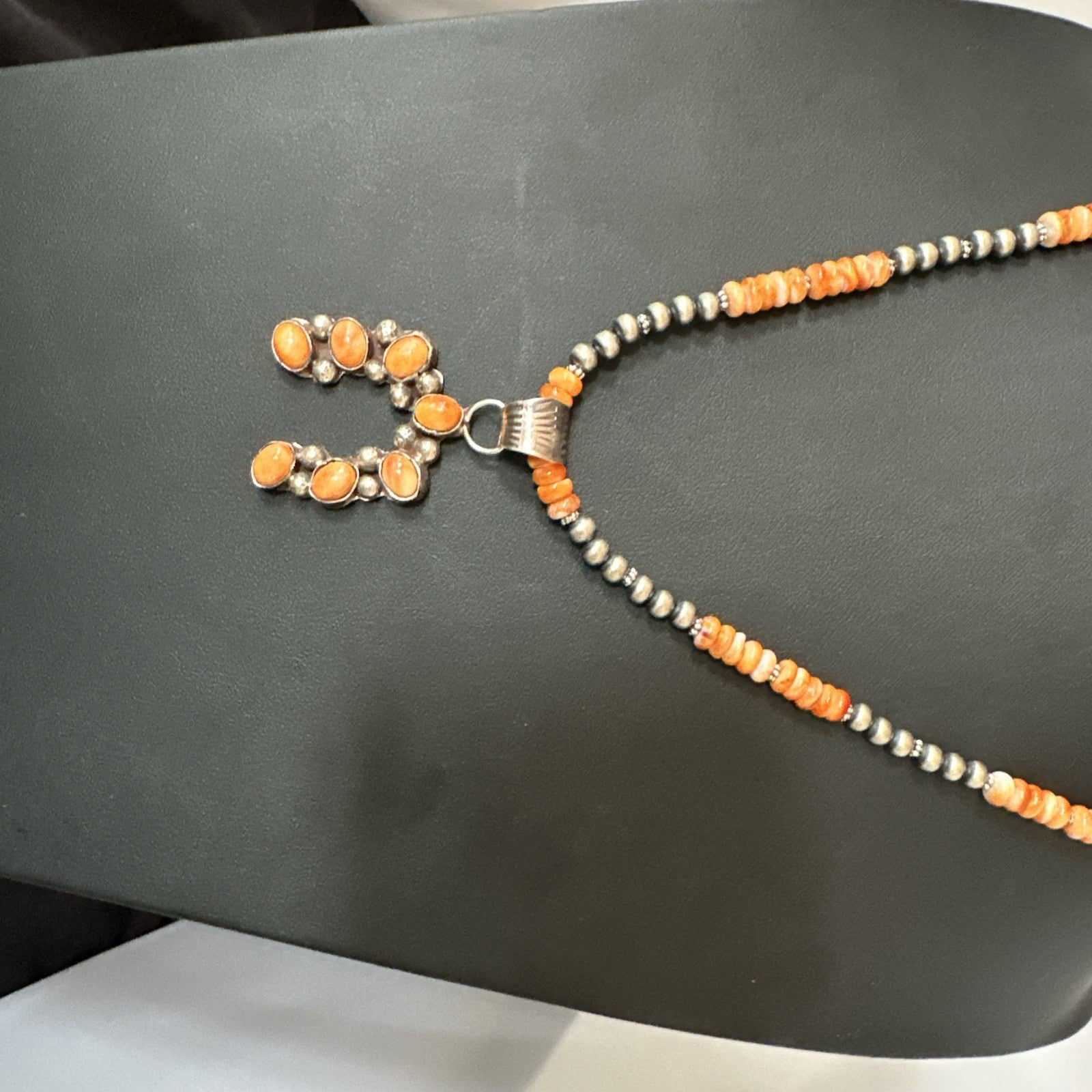 Navajo Pearls Sterling Necklace Orange Spiny Oyster Cluster Naja Pendant 19551