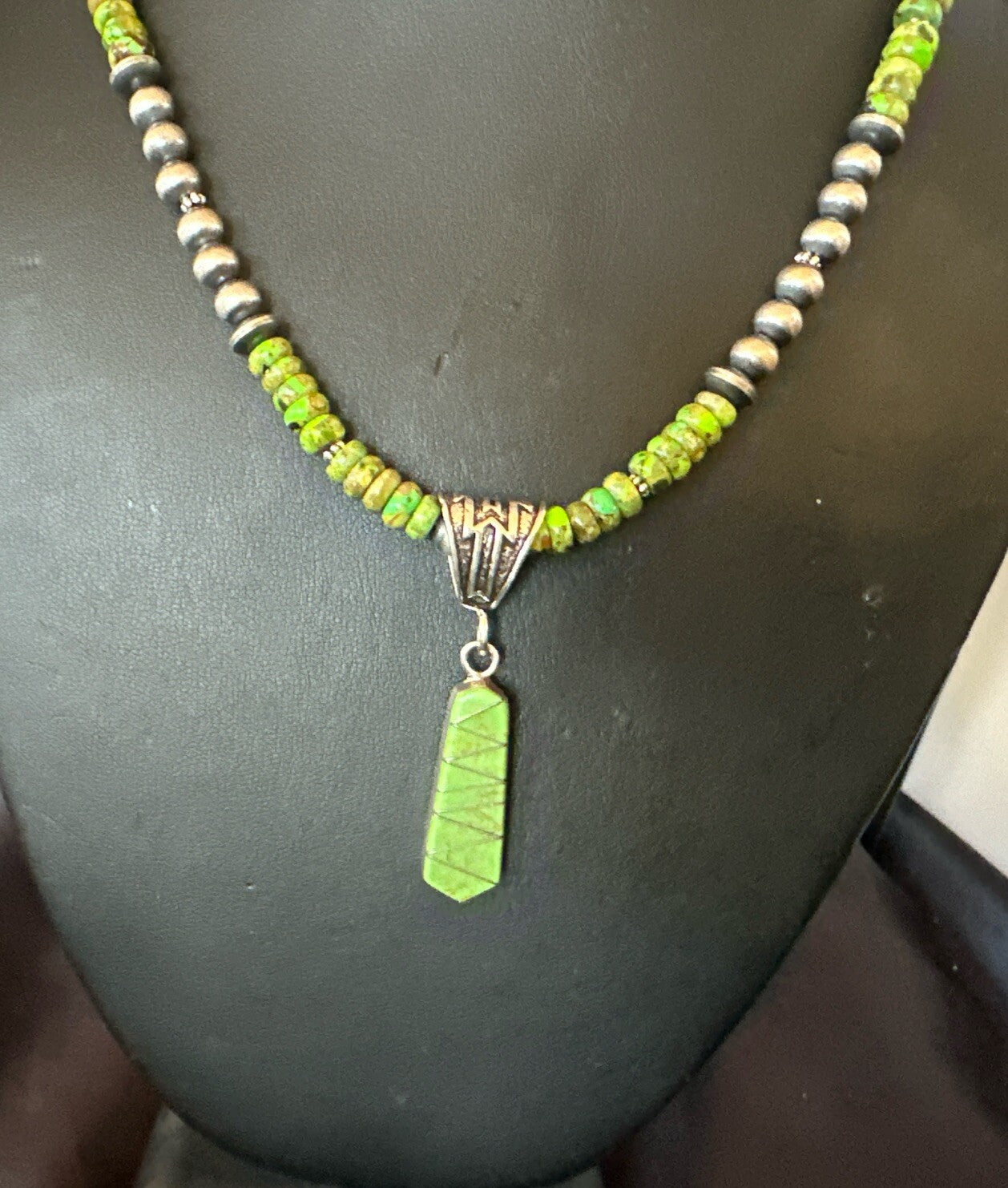 Womens Green Gaspeite Turquoise Pendant Navajo Sterling Silver Necklace 18372