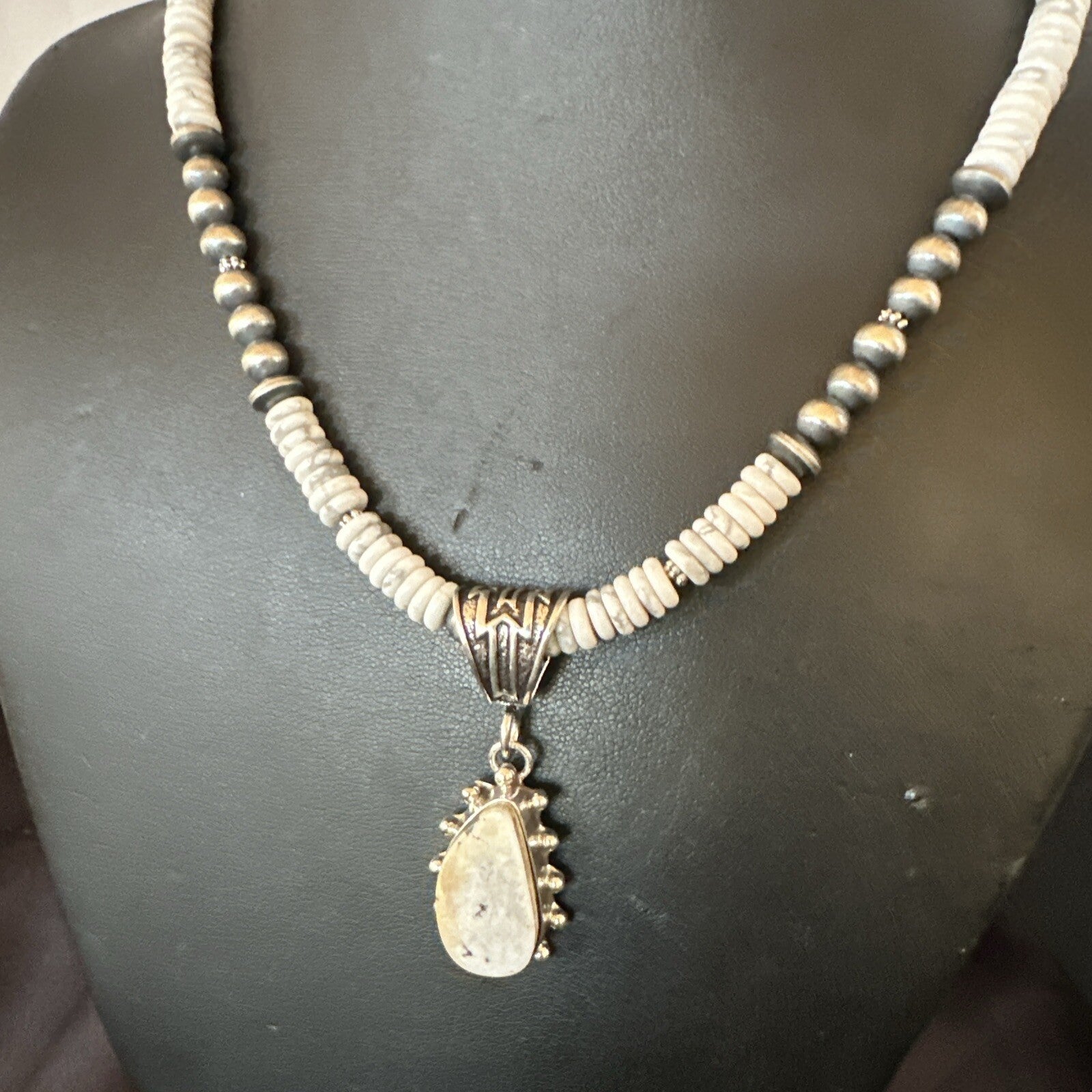 White Buffalo Turquoise Pendant Navajo Pearls Sterling Silver Necklace 22" 18261