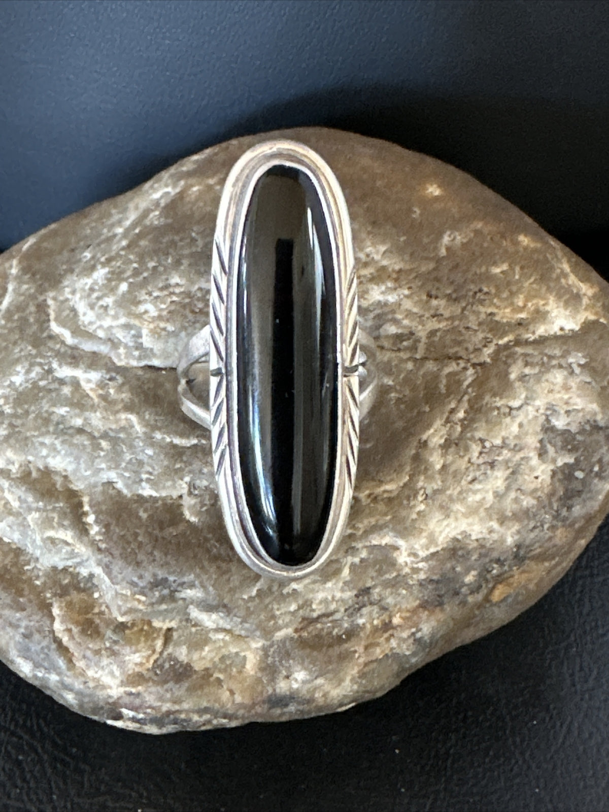 WoMens Black Onyx Navajo Sterling Silver Ring Size 9.5 15184