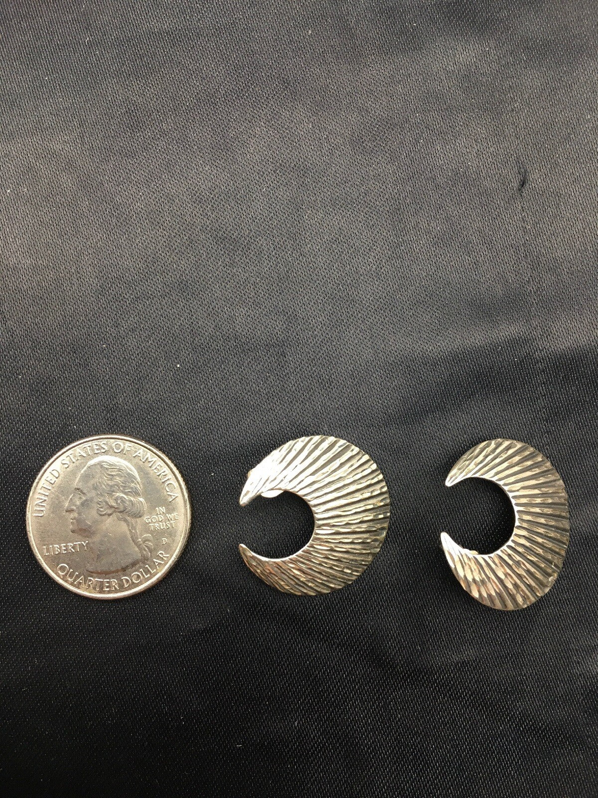 Crescent Indian Navajo Sterling Silver Stud Earrings 1" 04487