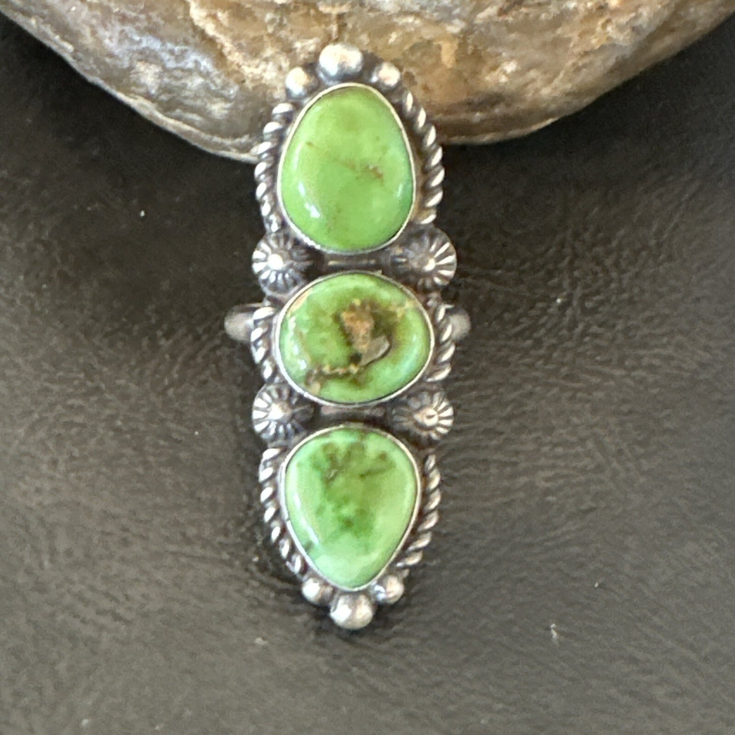 Navajo Sterling Silver Cluster Green Sonoran Gold Turquoise Ring Sz 8 18599