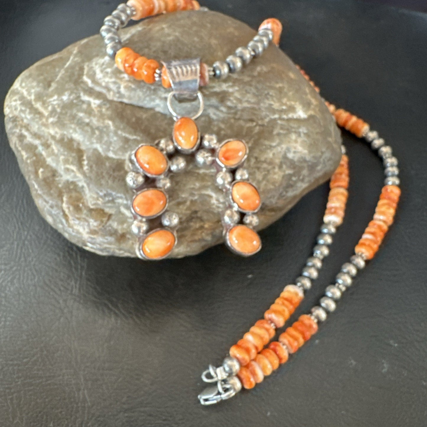 Navajo Pearls Sterling Necklace Orange Spiny Oyster Cluster Naja Pendant 19551