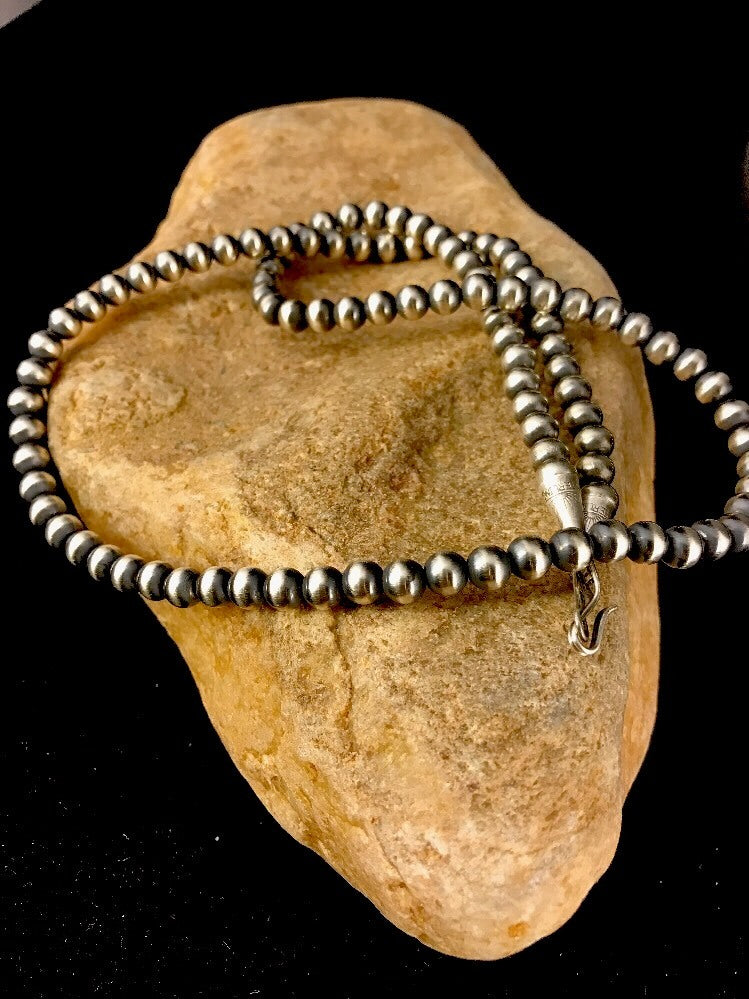 Native American 4mm Sterling Silver Navajo Pearls 20" Hook & Eye Cone Necklace