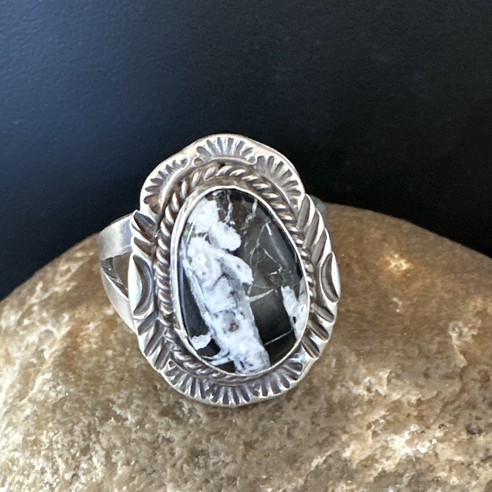 Mens Womens White Buffalo Turquoise Navajo Sterling Silver Ring Size 9 18587