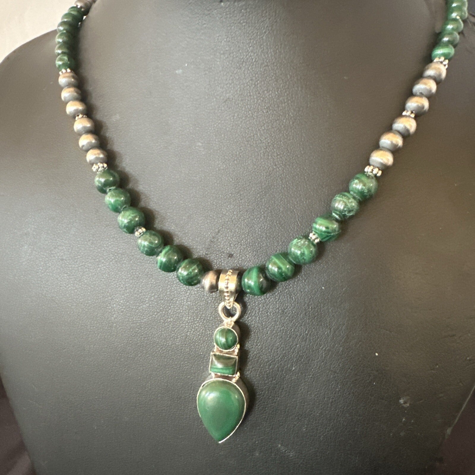 Womens Green Malachite Pendant Navajo Sterling Silver Necklace 18373