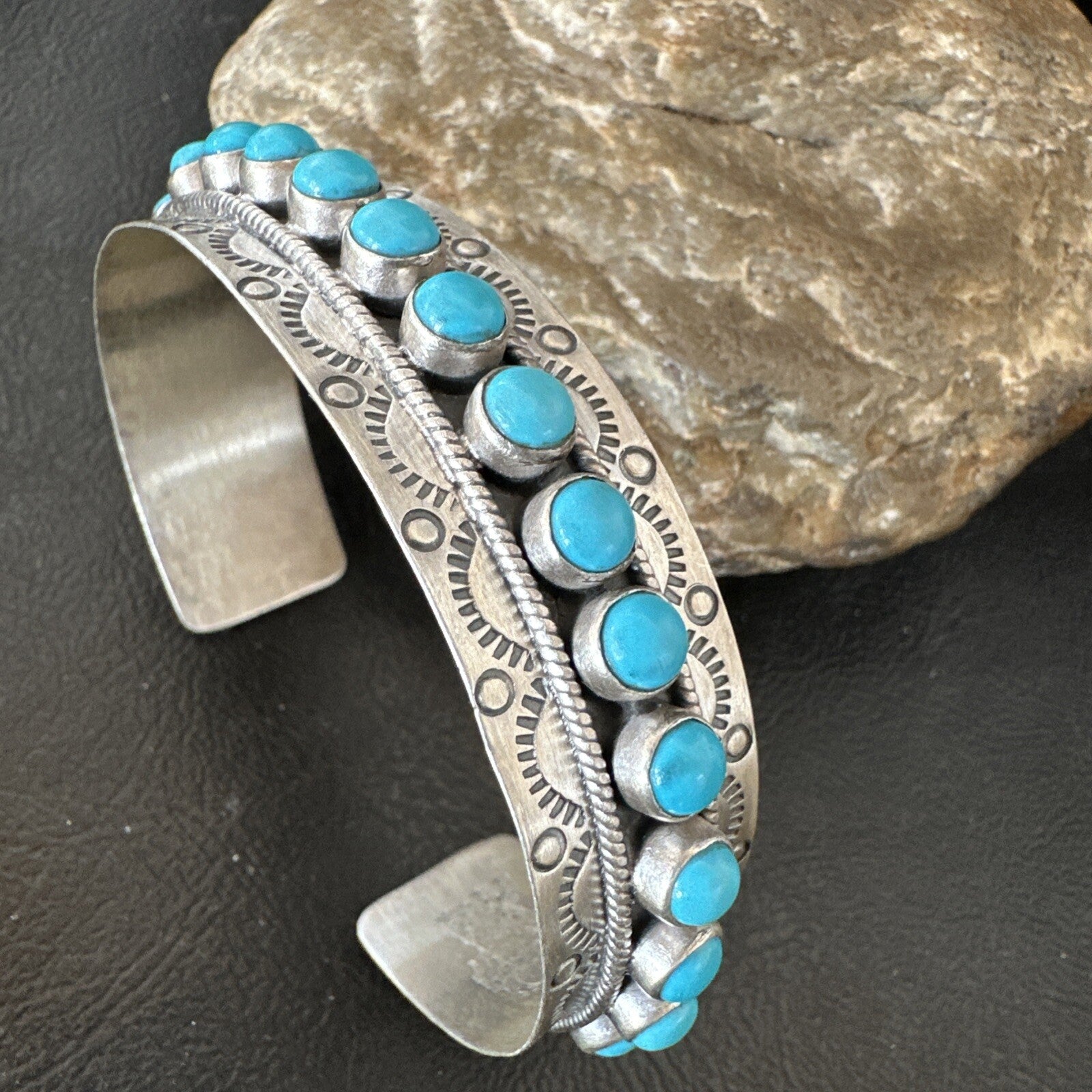 Mens Womens Kingman Turquoise Navajo Sterling Silver Cluster Cuff Bracelet 18865
