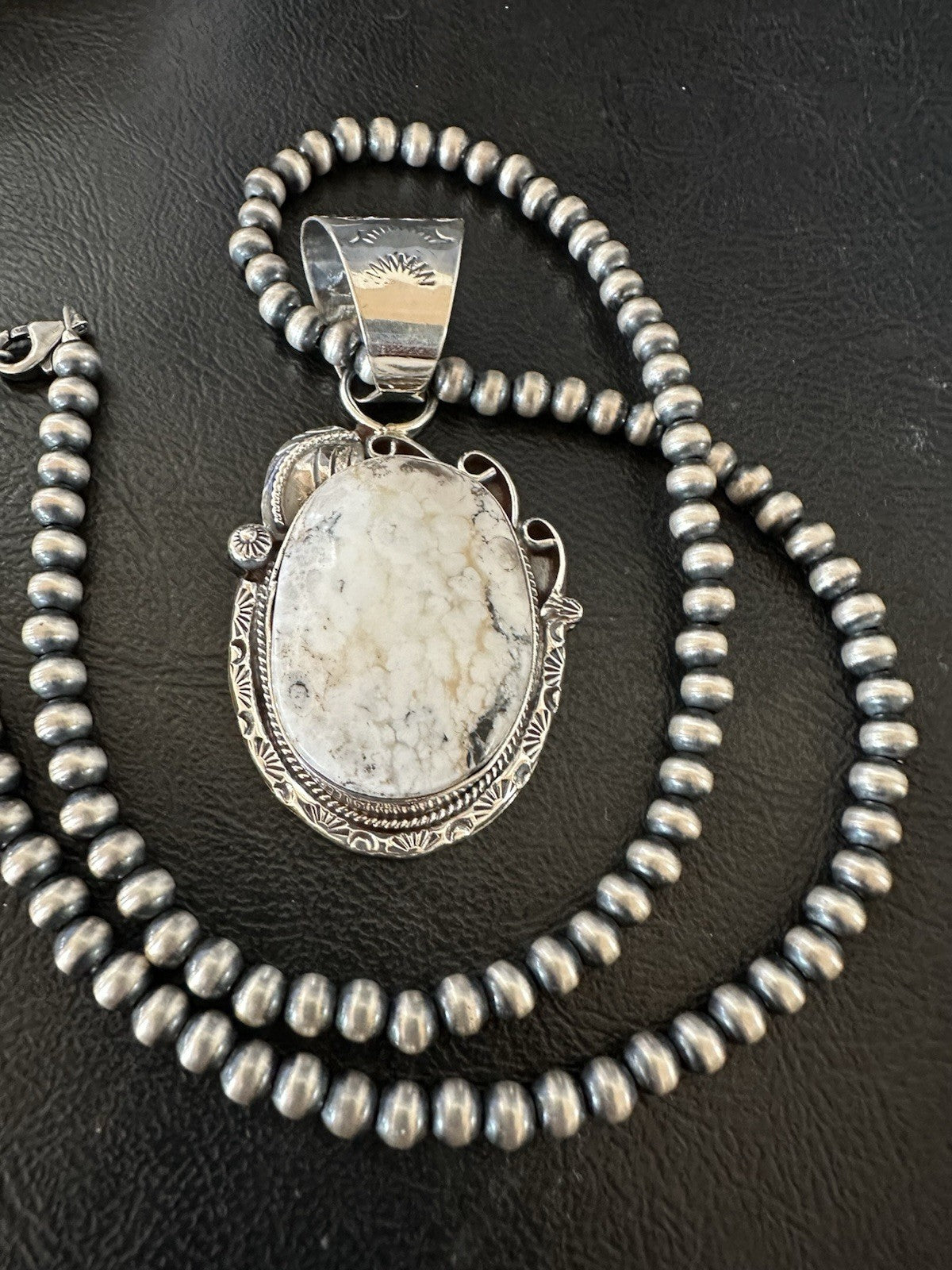 White Buffalo Turquoise Pendant Navajo Pearls Sterling Silver Necklace 19377