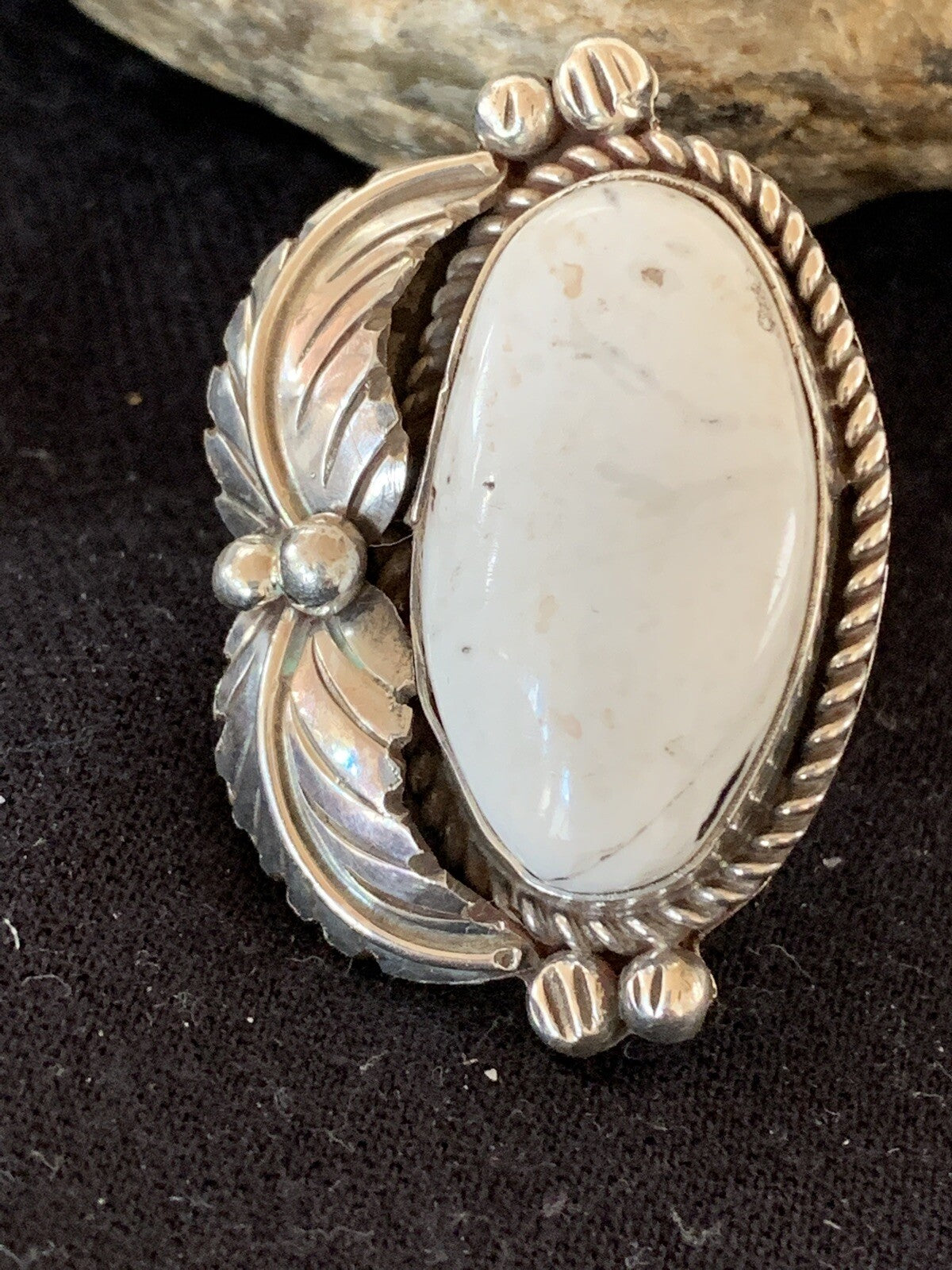 White Buffalo Turquoise Navajo Sterling Silver Ring Size 9.5 00143