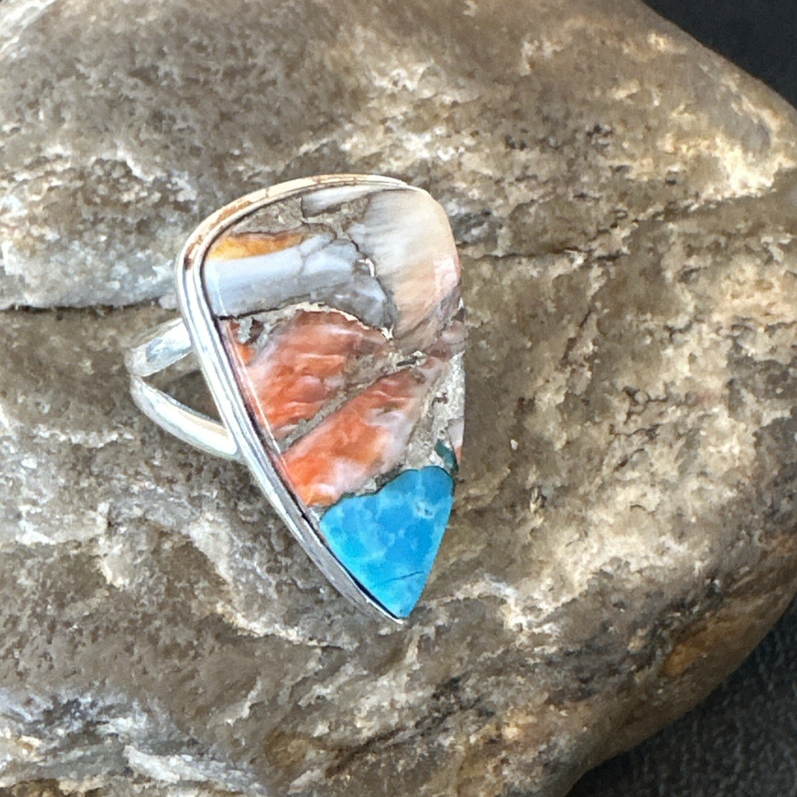 Blue Turquoise Spiny Oyster Southwestern Sterling Silver Ring Size 6 18470