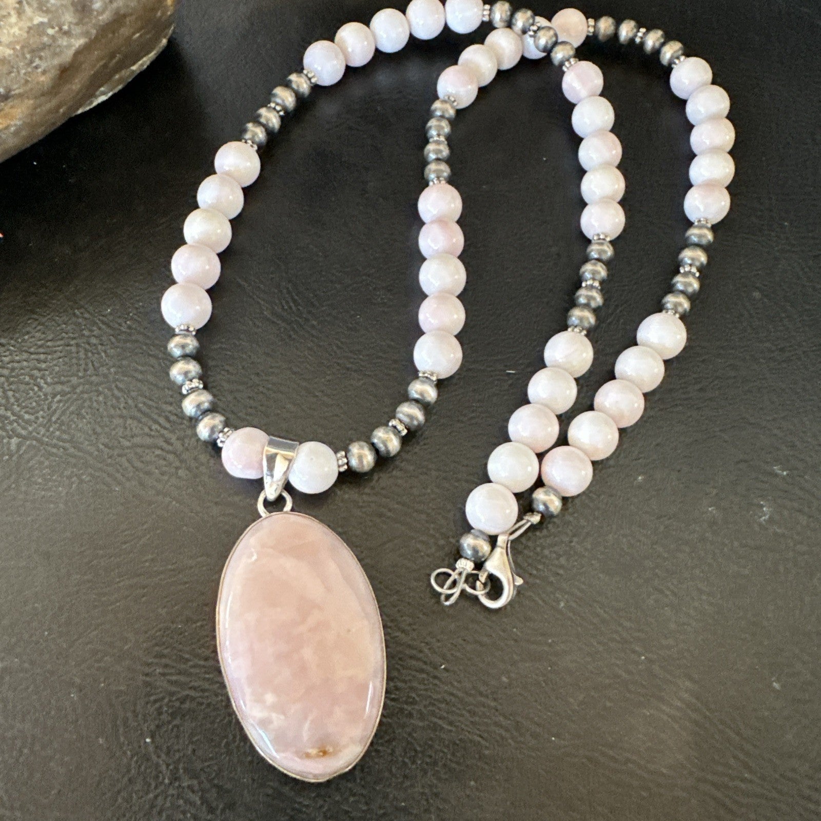 Southwestern Sterling Silver Pink Queen Conch Bead Necklace Pendant 20" 19557