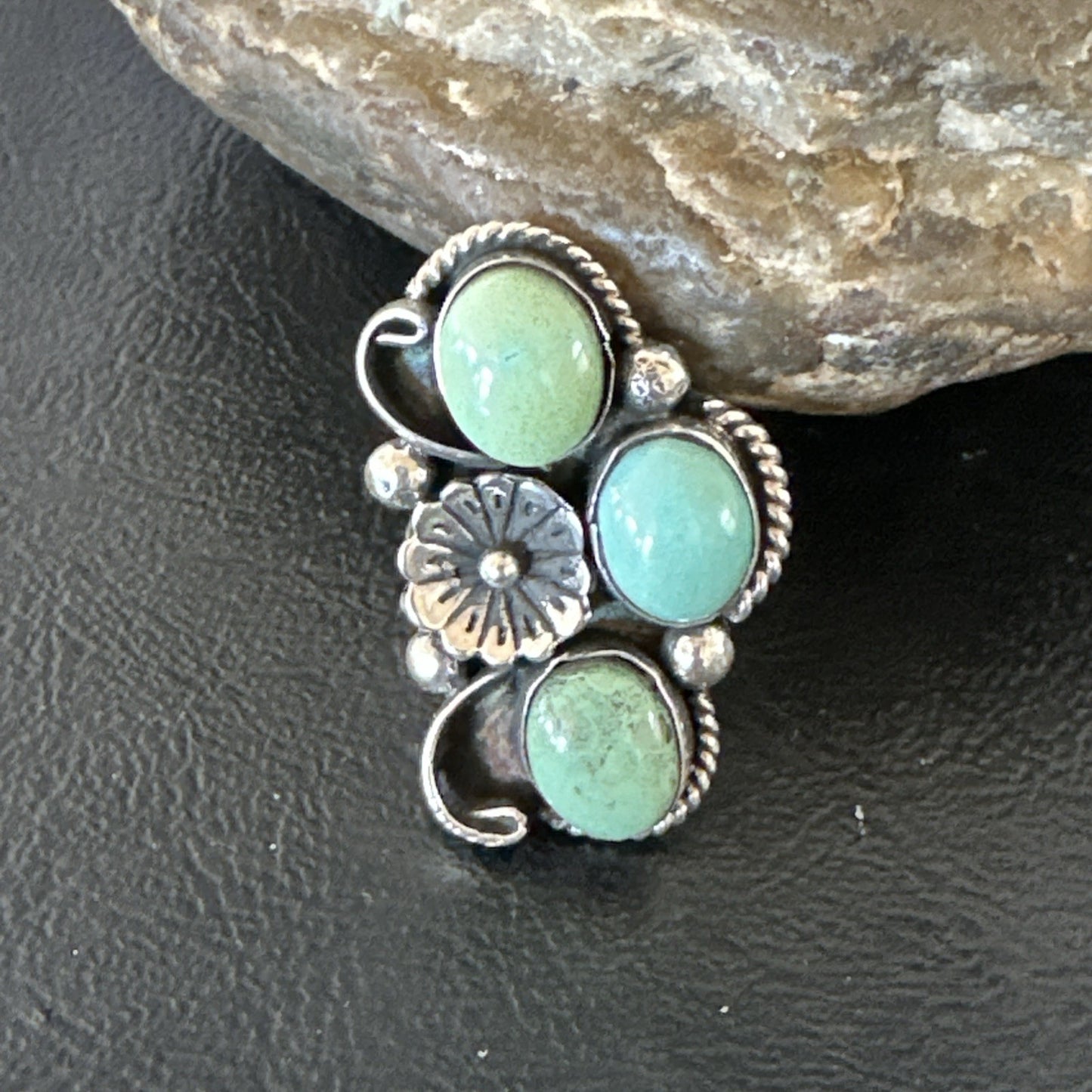 Yazzie Ring Green Turquoise Navajo Sterling Silver Cluster Size 8 19206