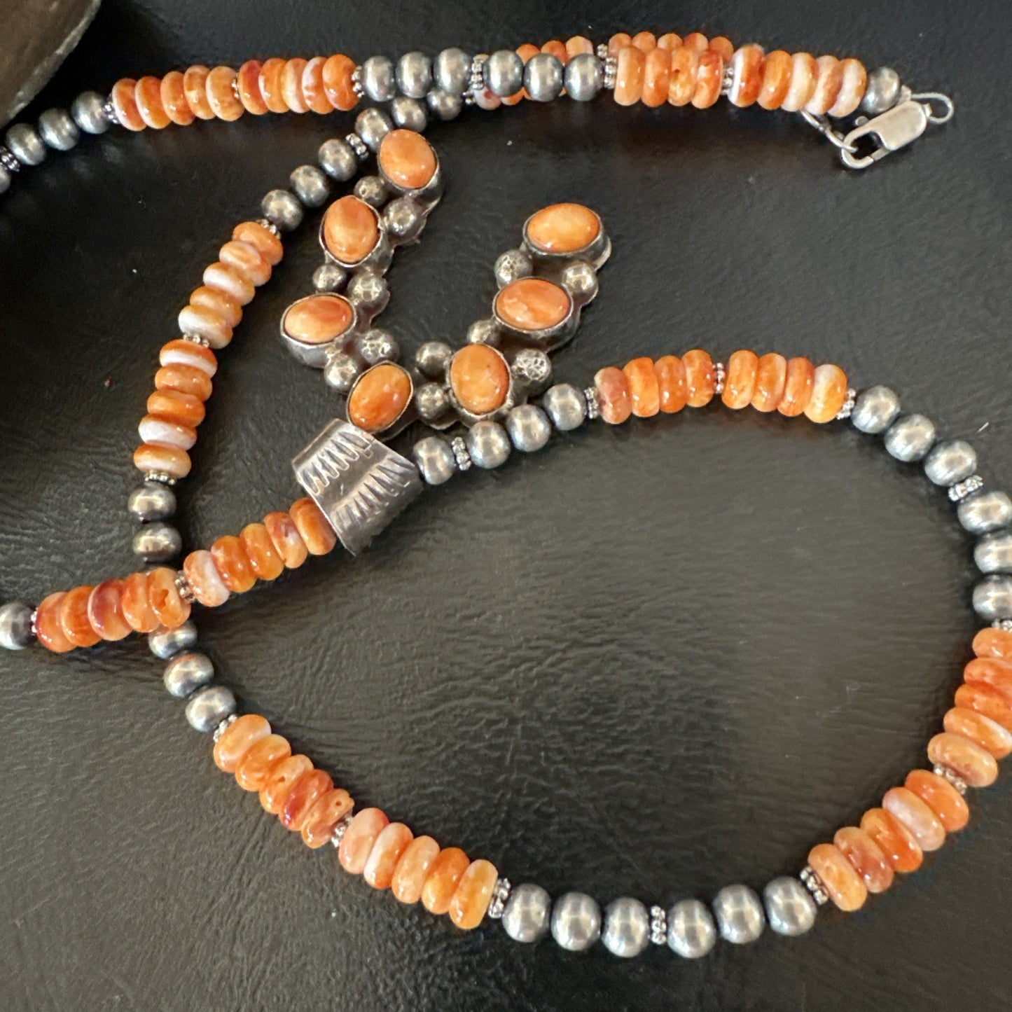 Navajo Pearls Sterling Necklace Orange Spiny Oyster Cluster Naja Pendant 19551