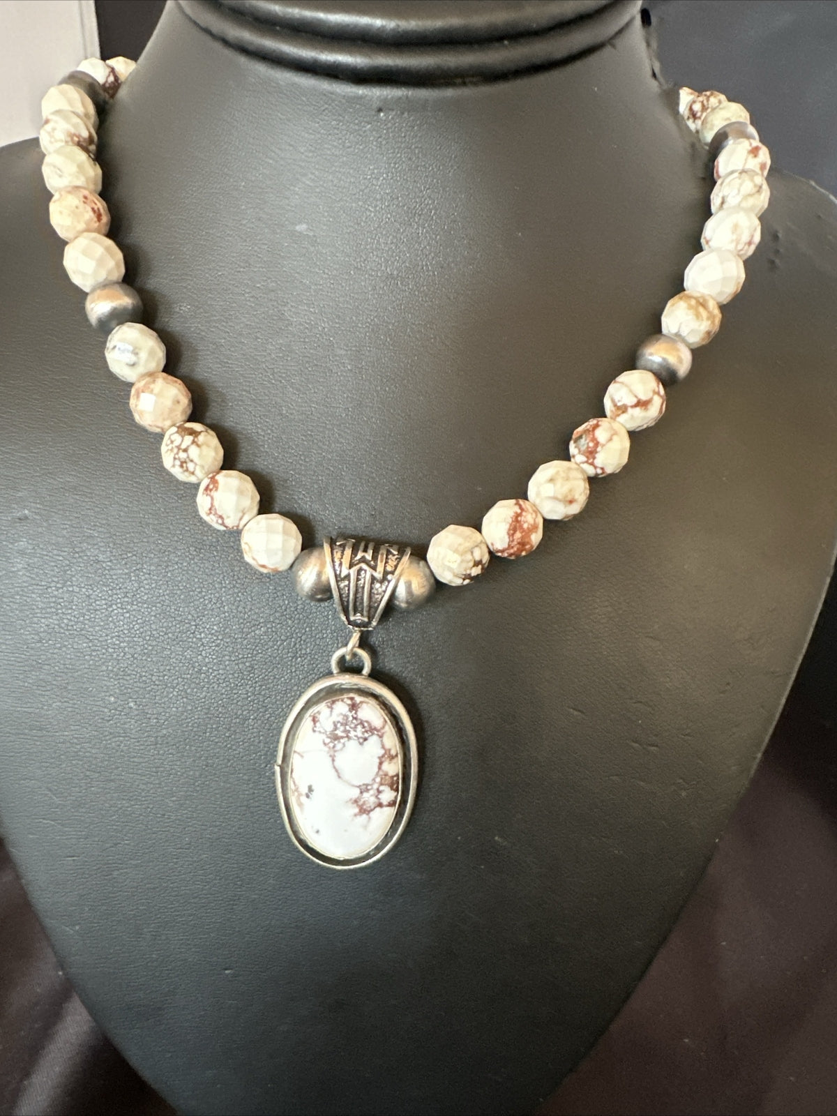 Wild Horse Turquoise Pendant Sterling Silver Beads Howlite Necklace 18031