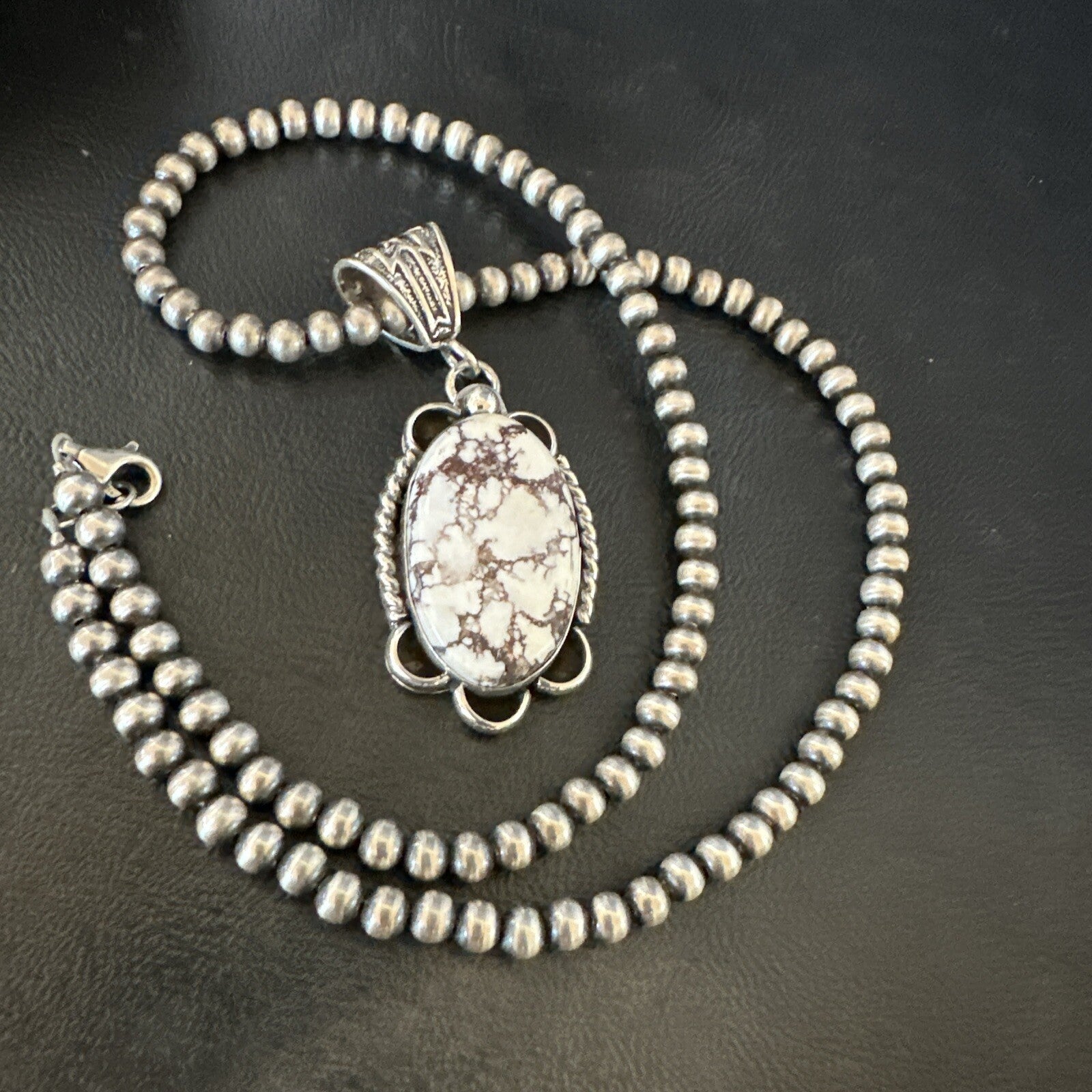 Wild Horse Turquoise Pendant Sterling Silver Beads Necklace 18029