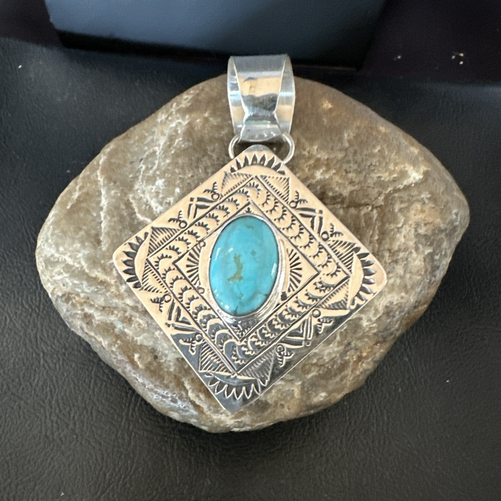 Men Women Blue Kingman Turquoise Pendant Navajo Sterling H Joe 19520