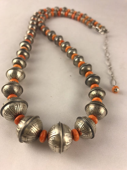 Spiny Oyster Navajo Bench Bead Sterling Silver Necklace 21" 95407