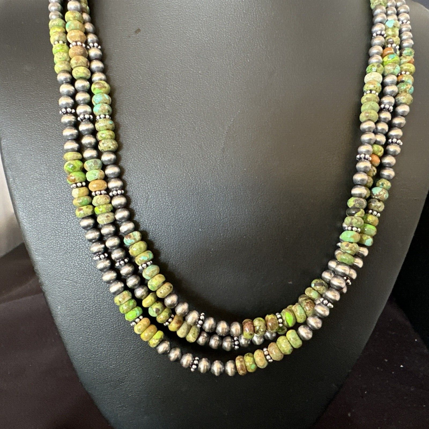 Navajo Pearls Green Gaspeite Turquoise Sterling Necklace 3S 03091