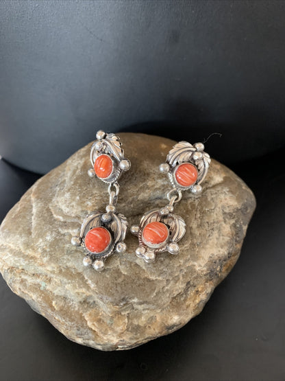 Red Spiny Oyster Southwestrn Navajo Sterling Silver Dangle Earring 02065