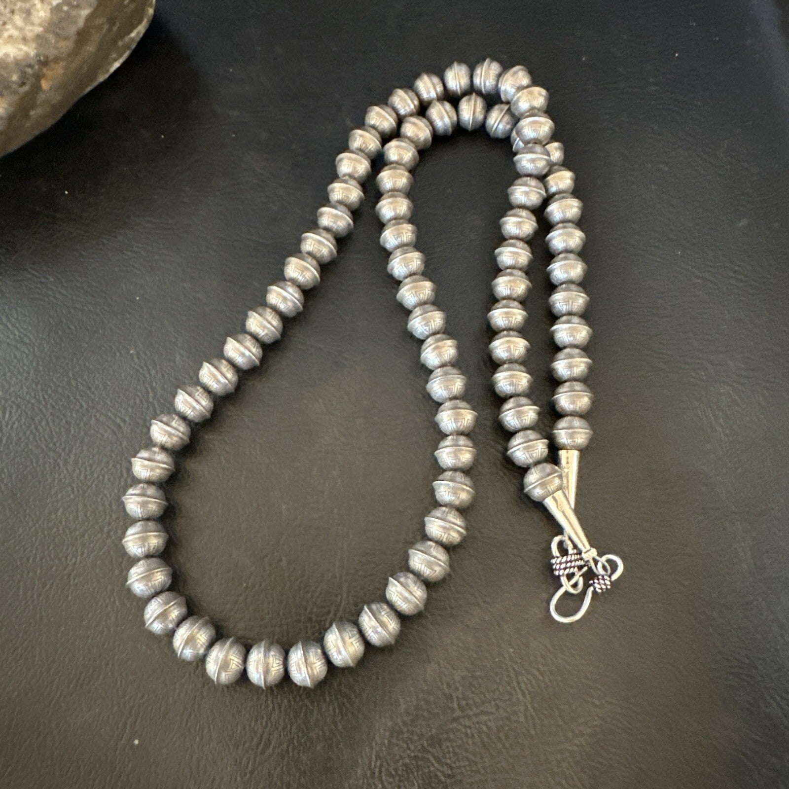 8mm Hand Stamped Bench Navajo Pearls Sterling Silver Bead Necklace 23" 18406