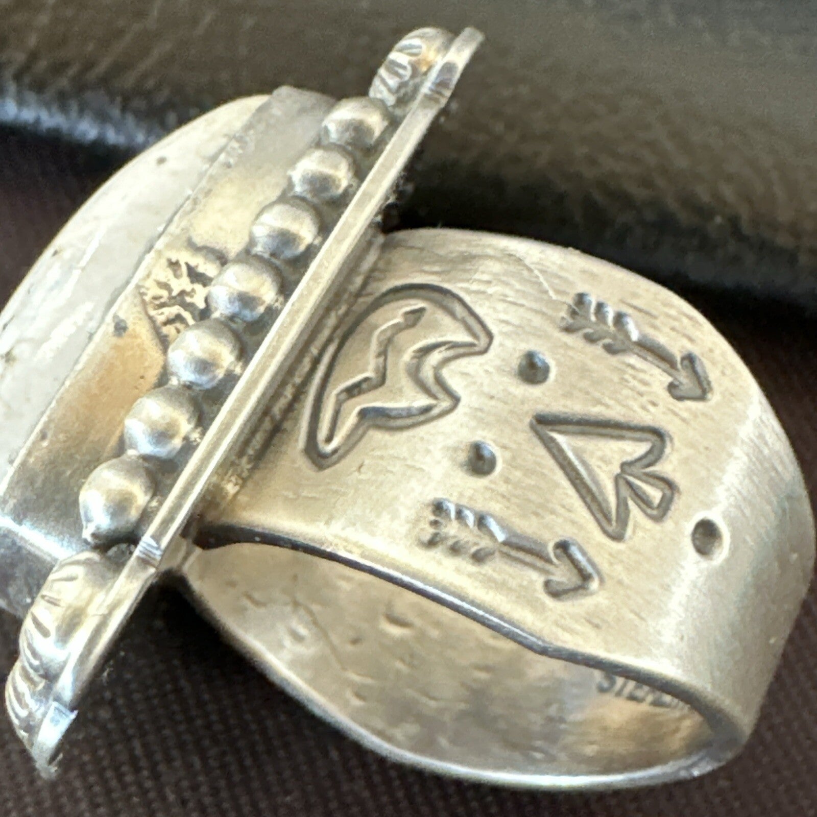 White Buffalo Turquoise Navajo Sterling Silver Ring Size 8 18776