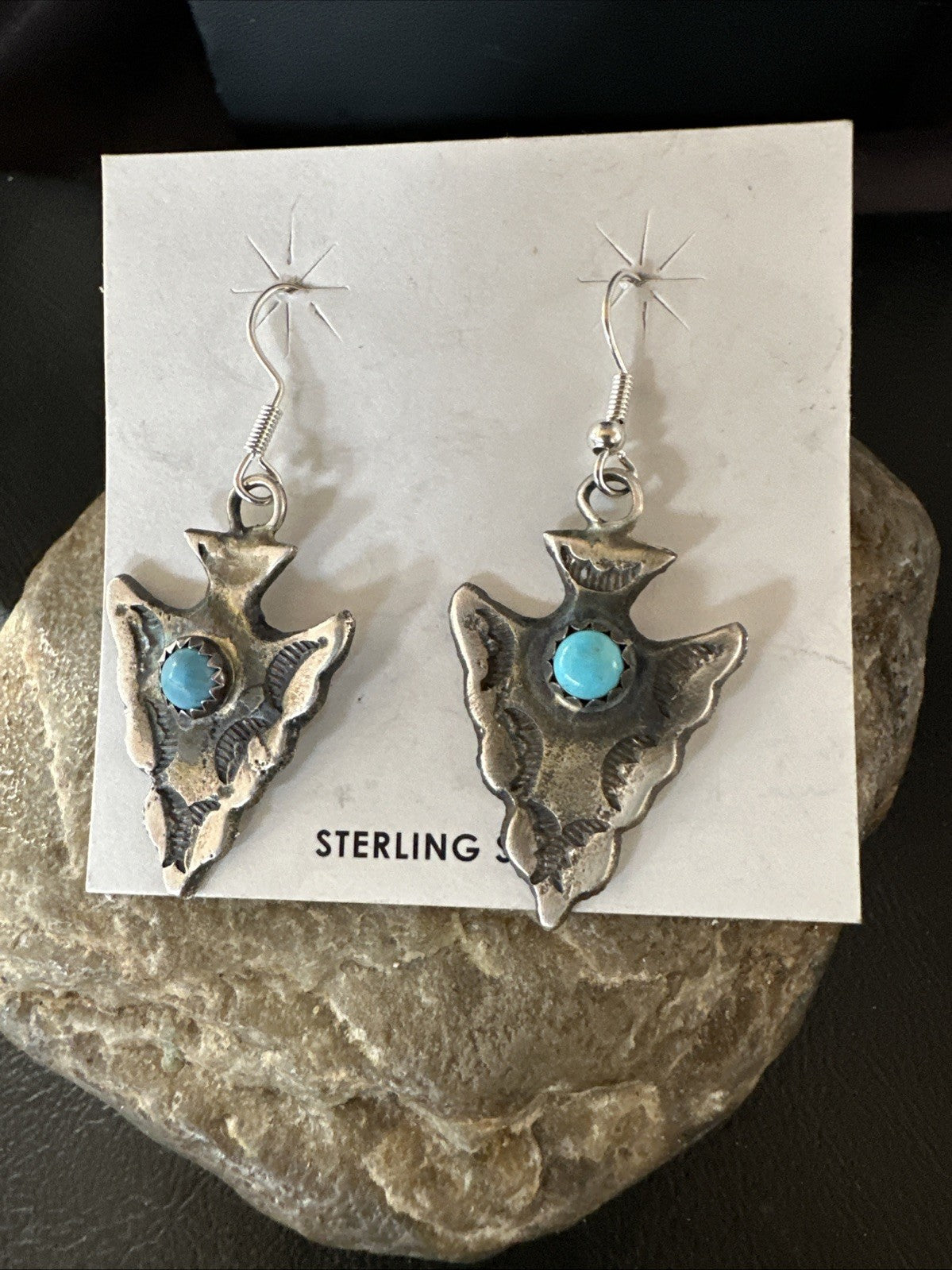 Arrowhead Womens Stamped Blue Turquoise Dangle Earrings Sterling Silver 19786