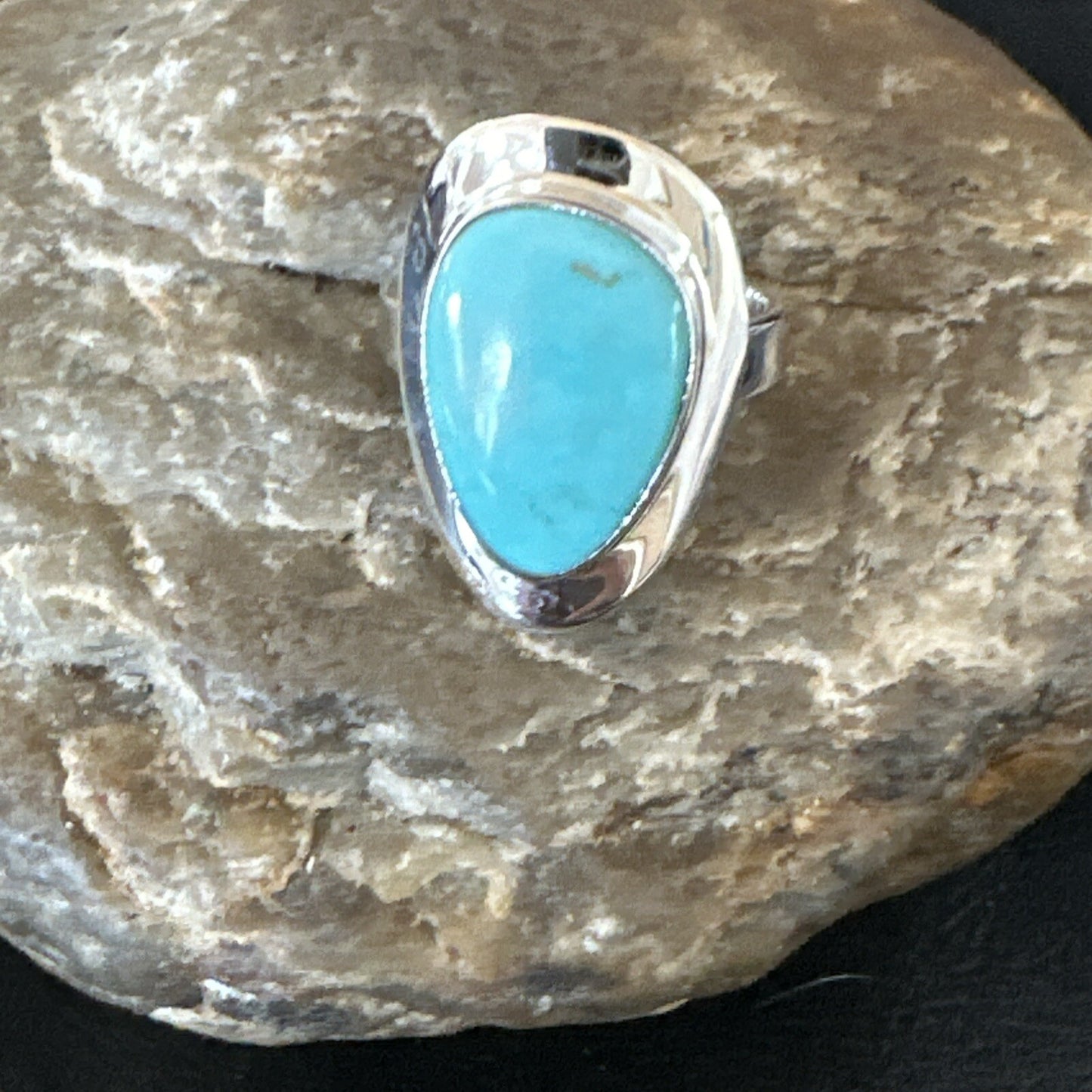 WoMens Sterling Silver Robin Egg Blue Kingman Turquoise Ring Size 8.5 17729