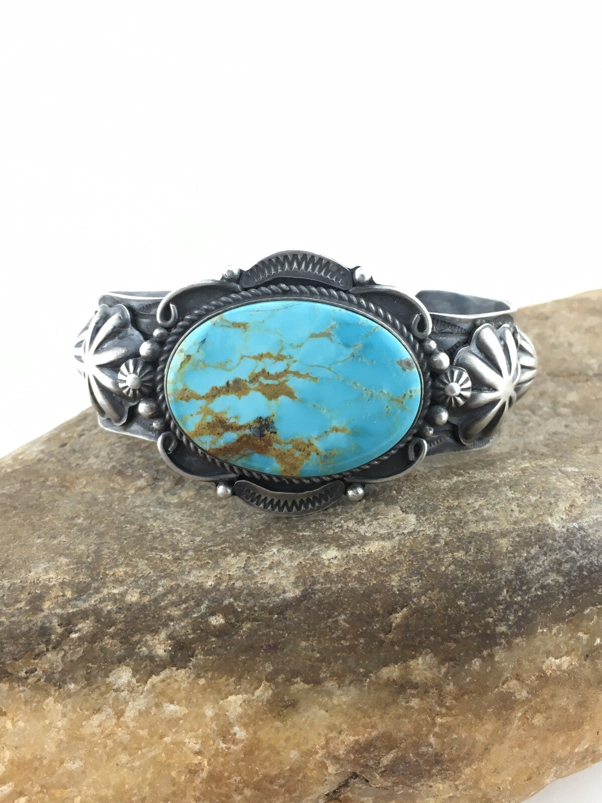 Kingman Turquoise Navajo Sterling Silver Cuff Bracelet 04538