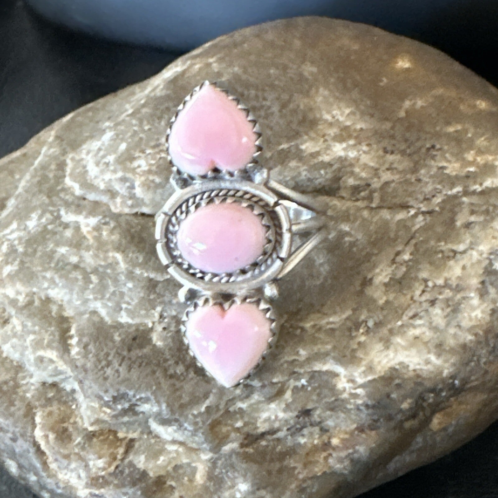 Gorgeous Heart Pink Conch Cluster Ring Handmade Navajo Sz 7.5 18780