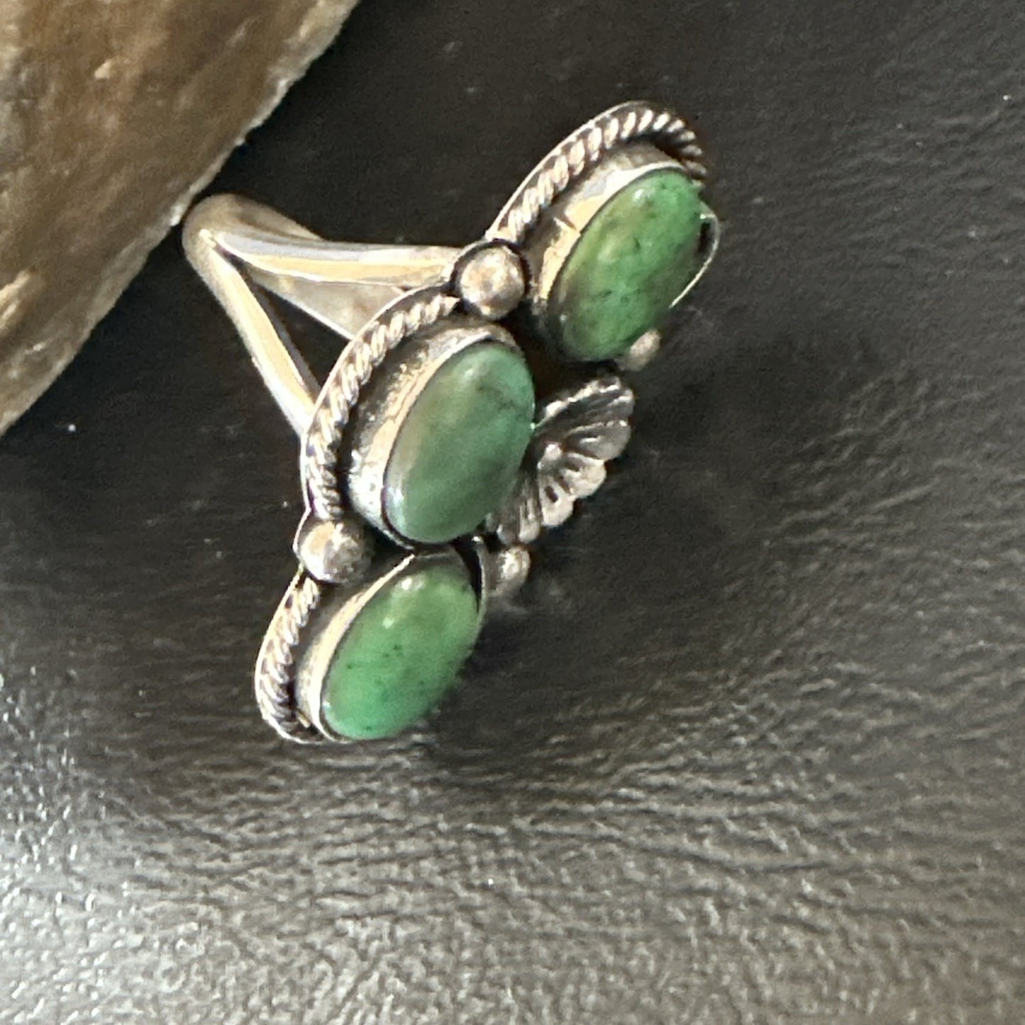 Yazzie Ring Green Turquoise Navajo Sterling Silver Cluster Size 7 19244