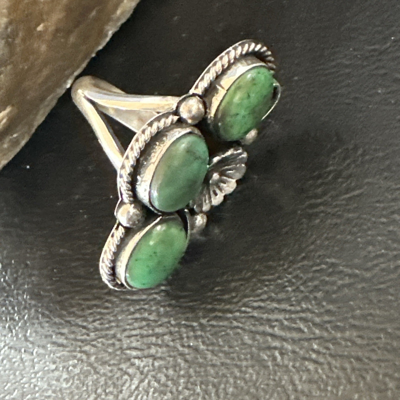 Yazzie Ring Green Turquoise Navajo Sterling Silver Cluster Size 7 19244
