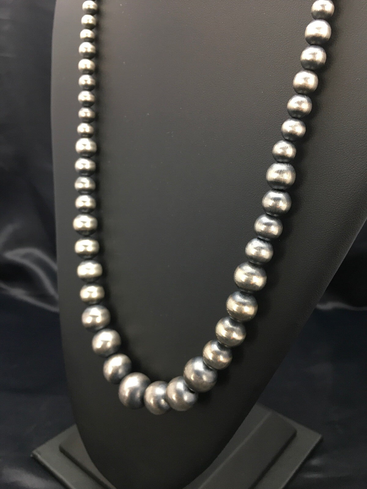 Navajo Pearls Graduated Sterling Silver Native American Bead Necklace 26” 92126