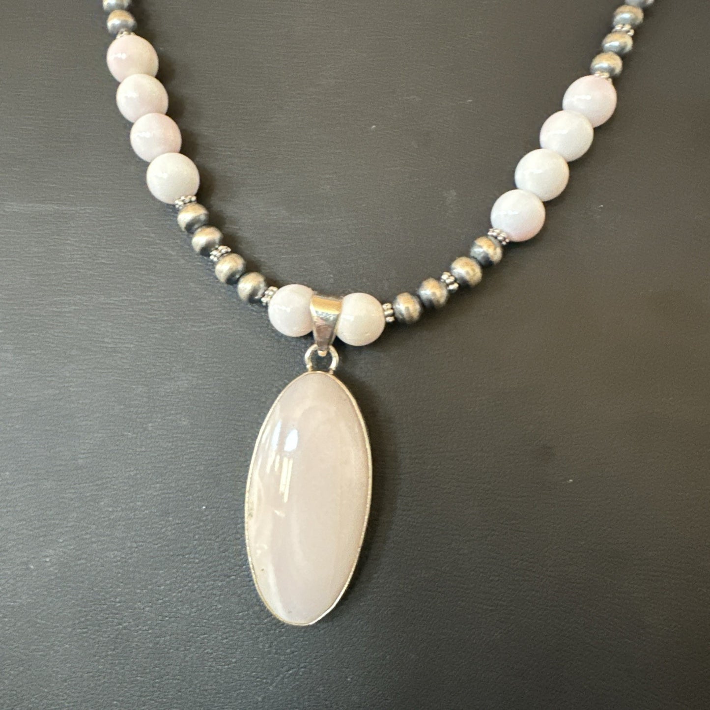 Southwestern Sterling Silver Pink Queen Conch Bead Necklace Pendant 20" 19555