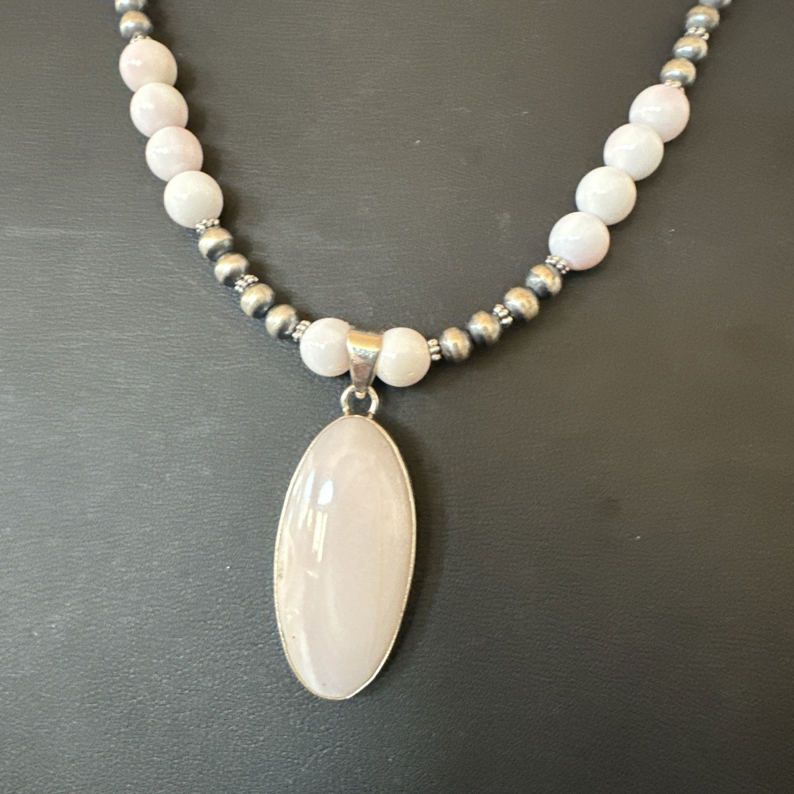 Southwestern Sterling Silver Pink Queen Conch Bead Necklace Pendant 20" 19555
