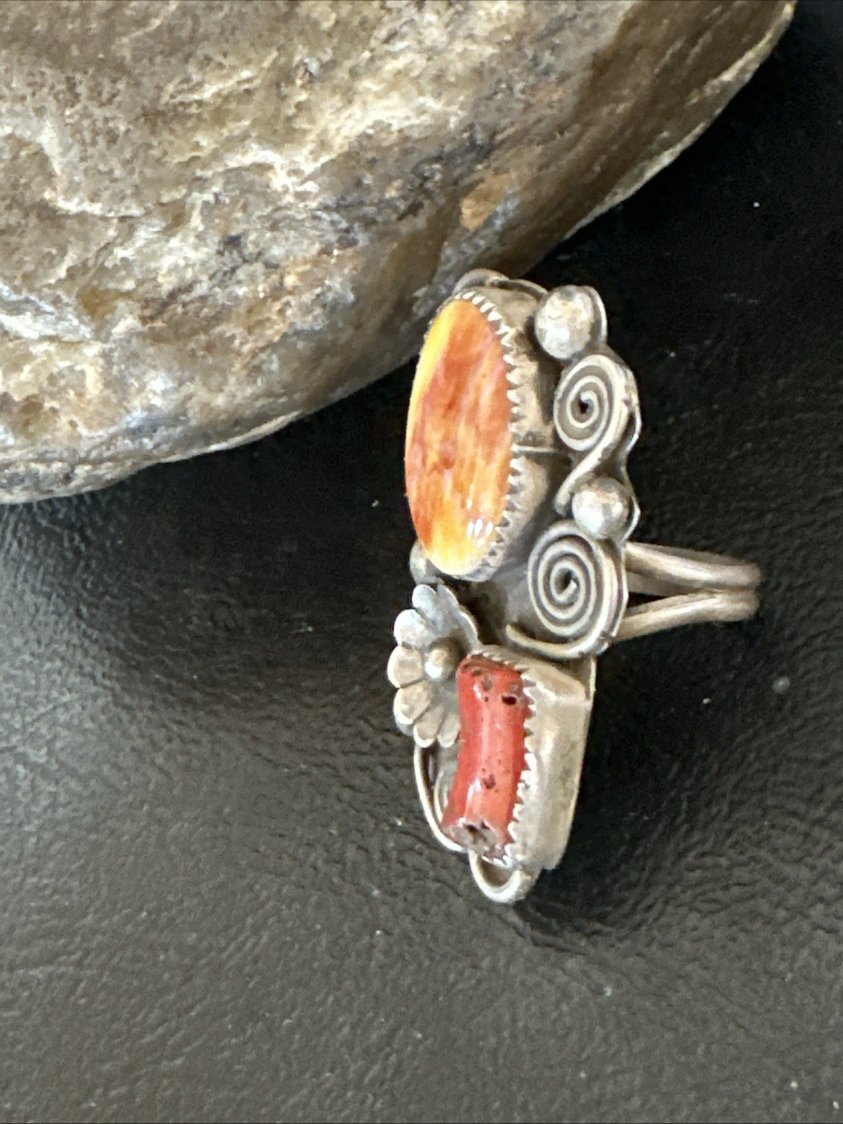 Old Pawn Spiny Oyster Coral Navajo Sterling Silver Cluster Ring Sz 6 19762