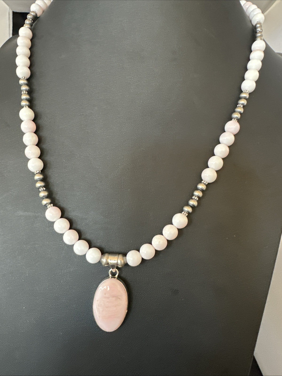 Southwestern Sterling Silver Pink Queen Conch Bead Necklace Pendant 20" 19581