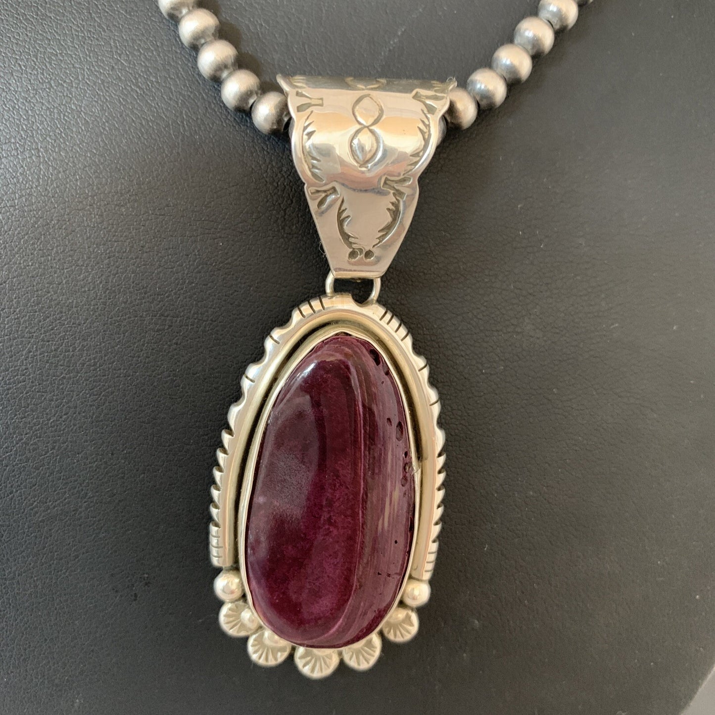 Purple Spiny Oyster Pendant Sterling Silver Navajo Pearls Necklace 17842