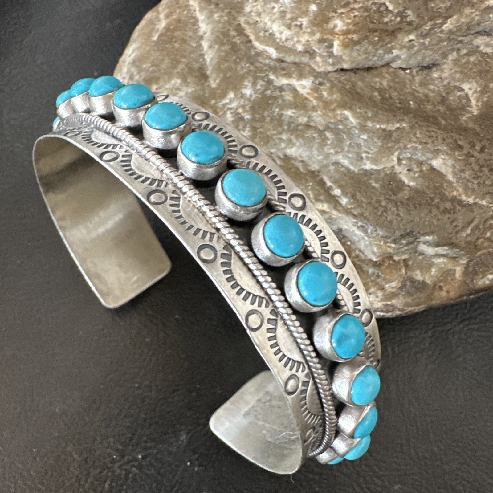 Mens Womens Kingman Turquoise Navajo Sterling Silver Cluster Cuff Bracelet 18865