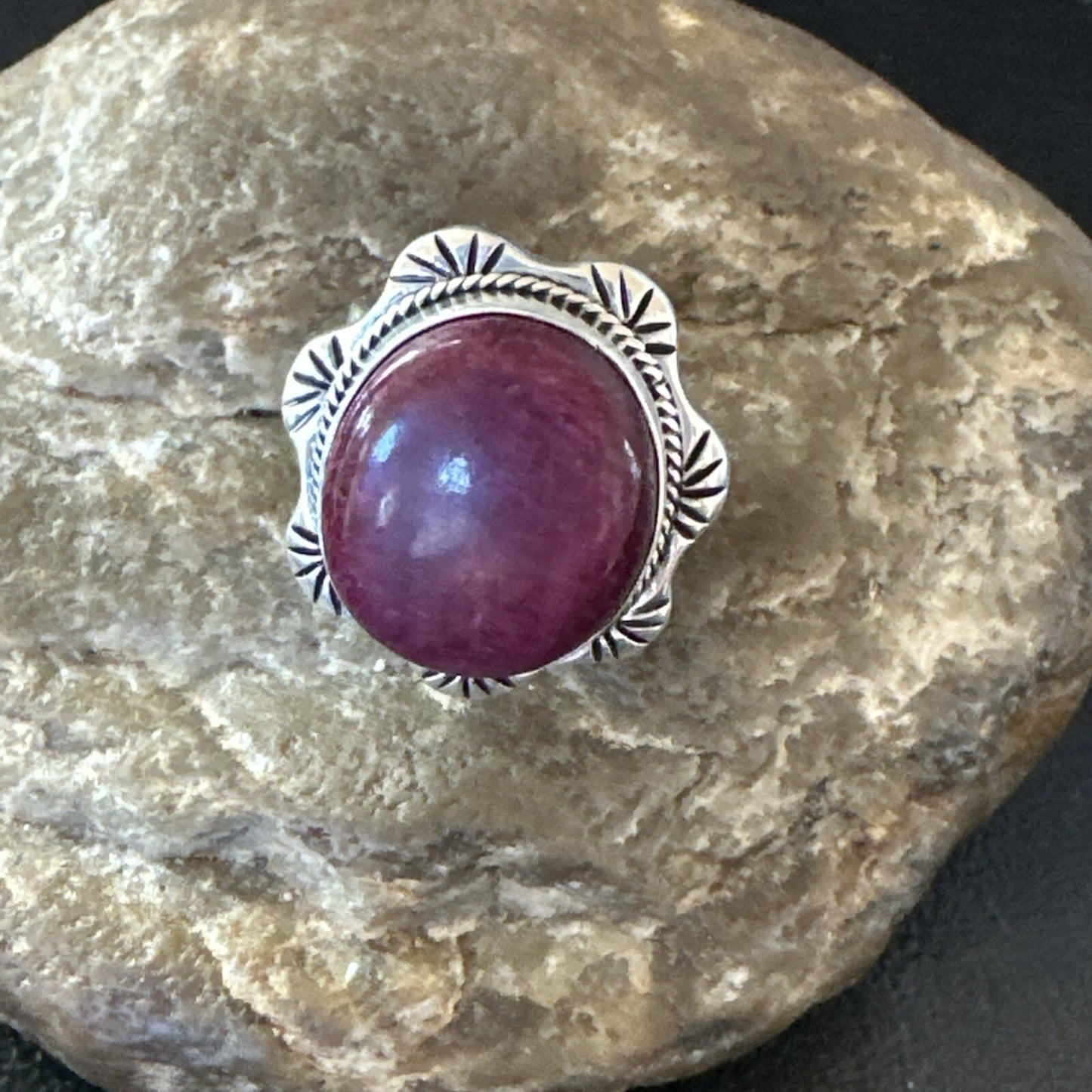Womens Purple Spiny Oyster Navajo Sterling Silver Ring Size 6 18626