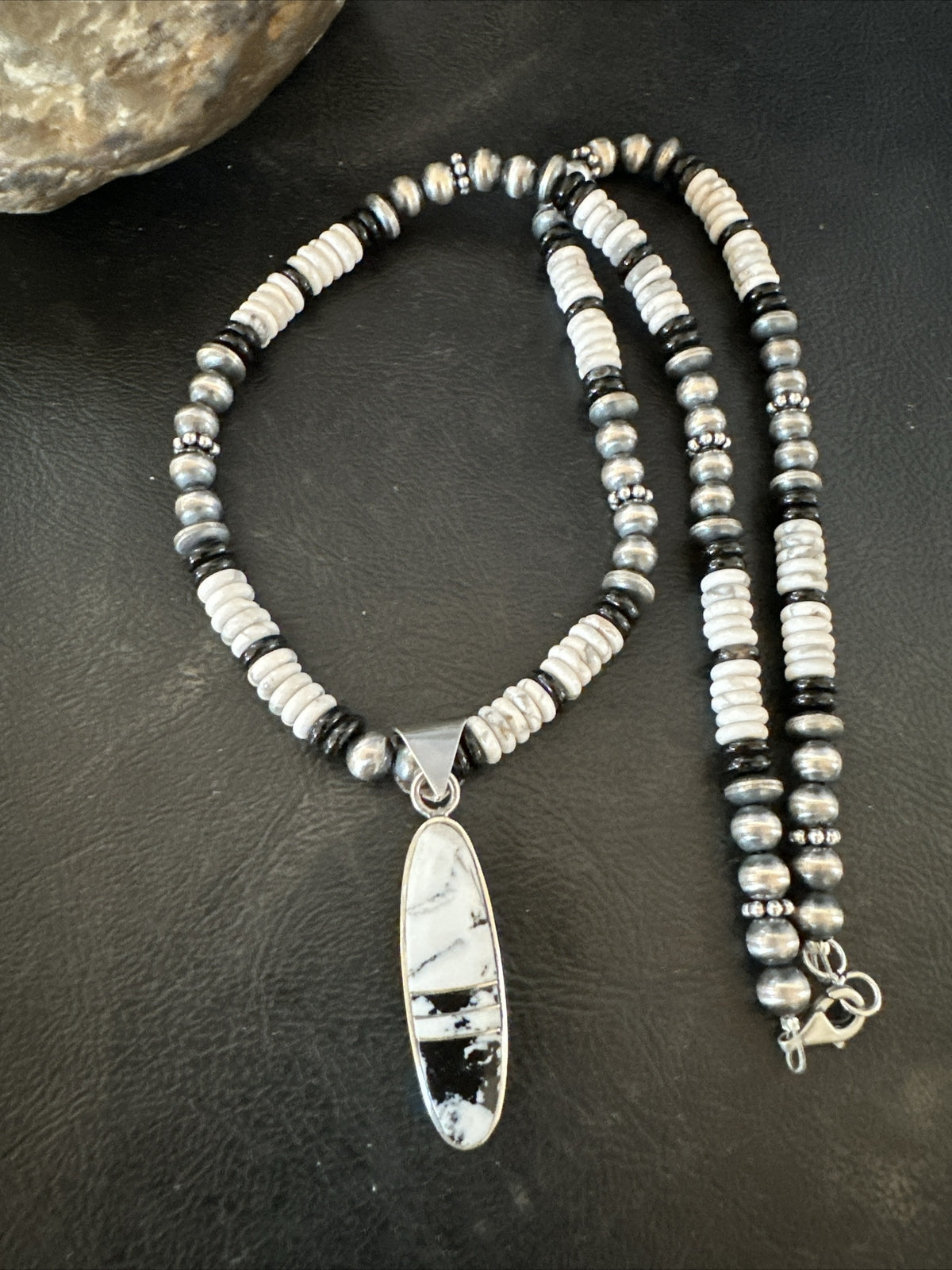 White Buffalo Turquoise Navajo Pearls Sterling Silver Onyx Necklace 17804