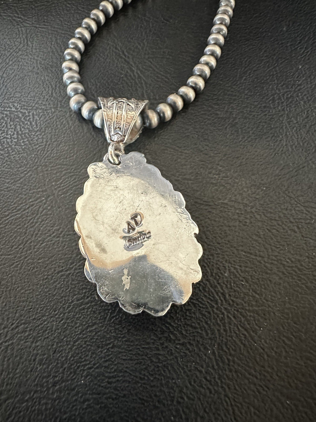 White Buffalo Turquoise Pendant Navajo Pearls Sterling Silver Necklace 19373