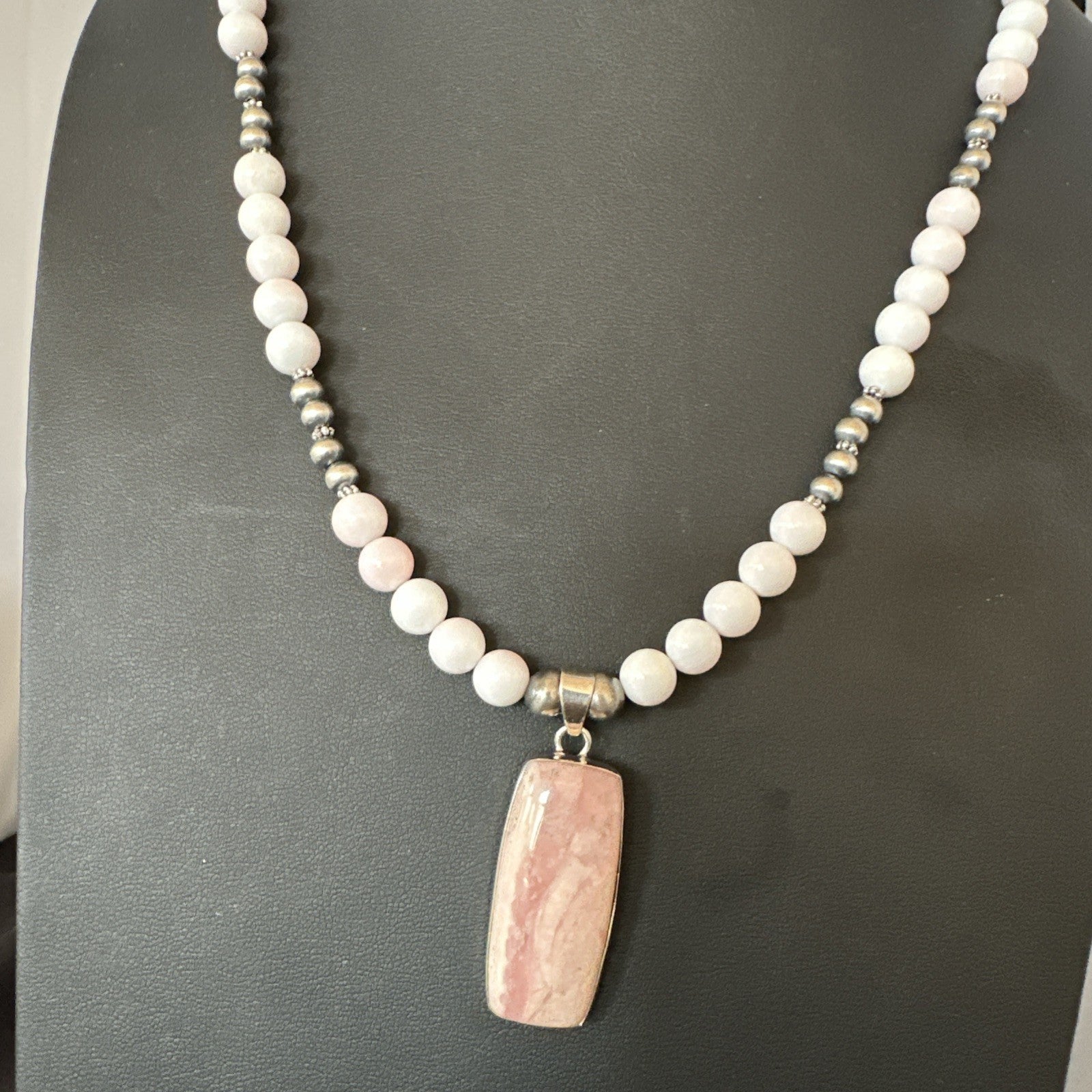 Southwestern Sterling Silver Pink Queen Conch Bead Necklace Pendant 20" 19584