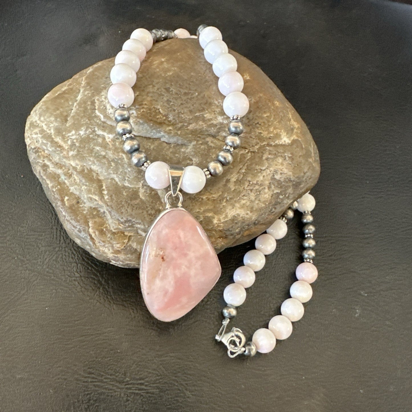 Southwestern Sterling Silver Pink Queen Conch Bead Necklace Pendant 20" 19556