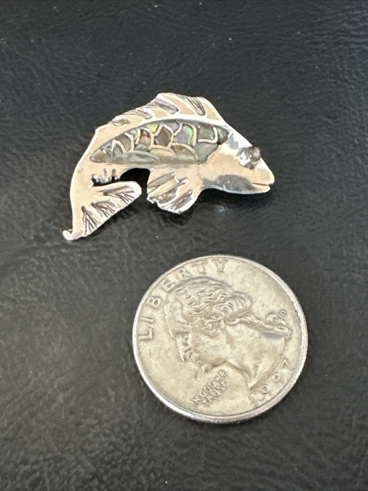 Pava Shell Navajo Sterling Silver Fish Old Pawn Pin Pendant 18153