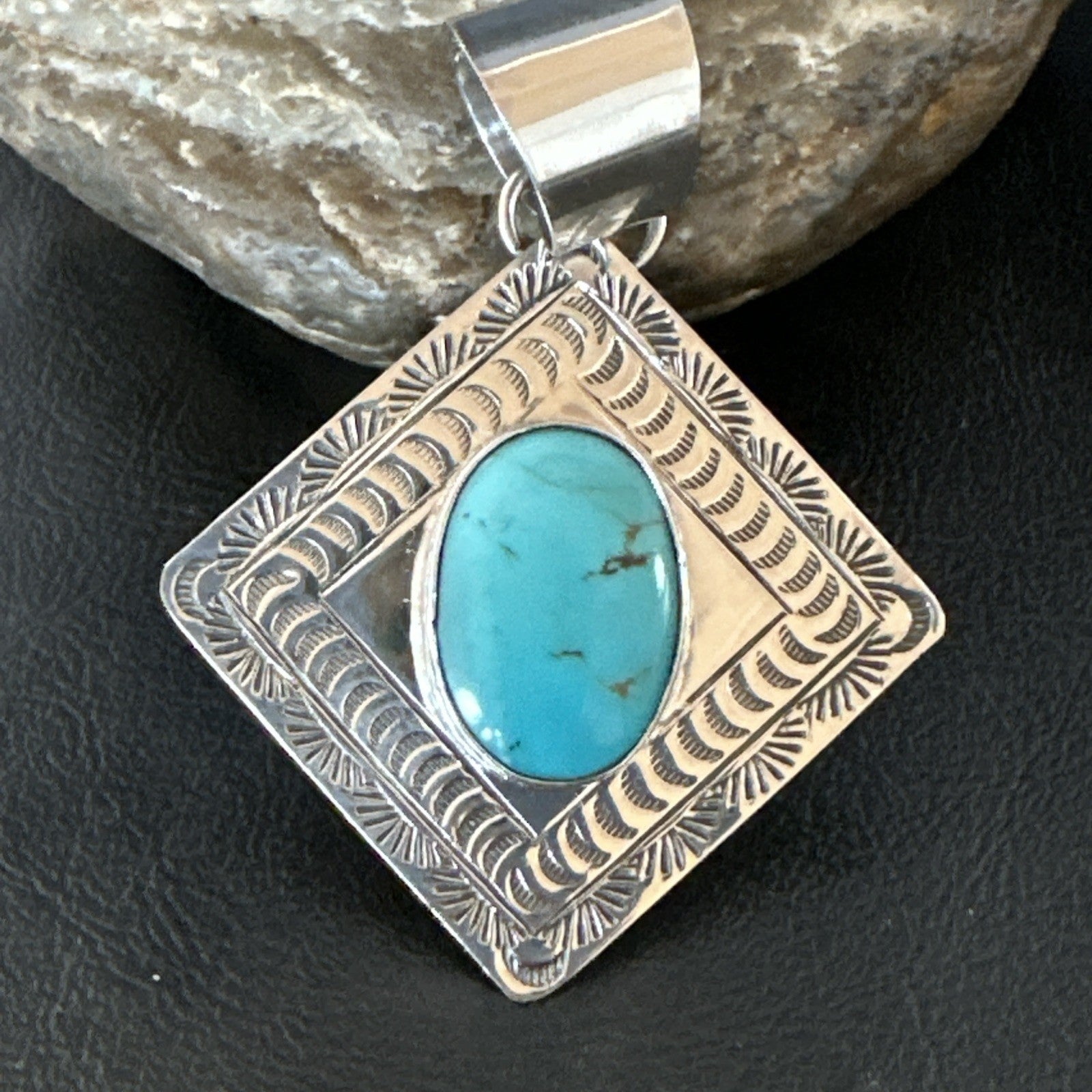 Men Women Blue Kingman Turquoise Pendant Navajo Sterling H Joe 19519